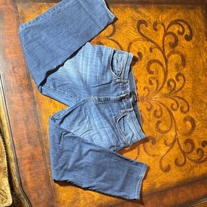 Joe's Jeans Relaxed Fit in Classic Blue